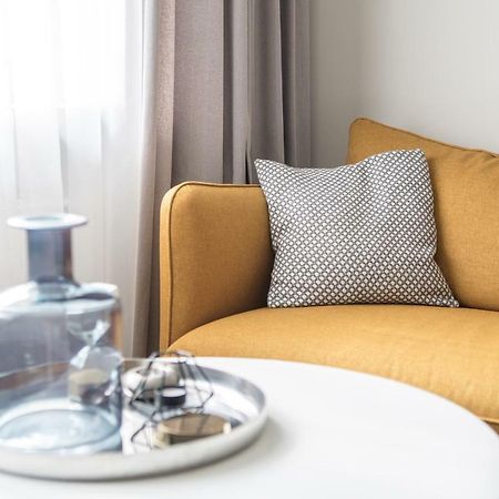 Downtown Apartment Rentals 2 シャウレイ エクステリア 写真