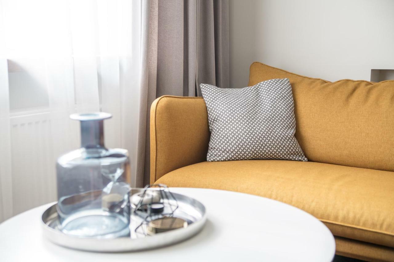 Downtown Apartment Rentals 2 シャウレイ エクステリア 写真